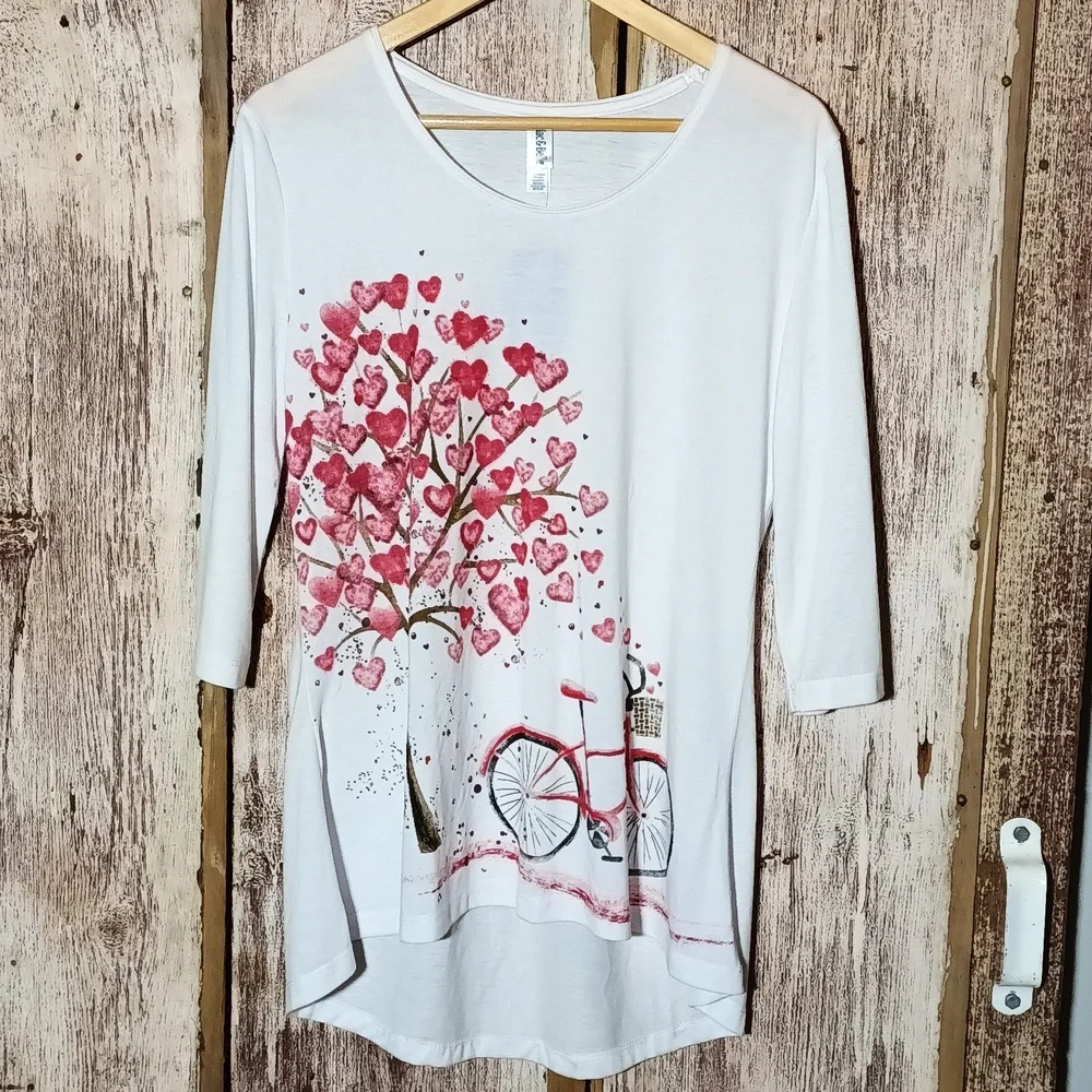 NEW Mac & Belle Valantine Artsy painted look heart tree w/ bicycle scoop neck M - Picture 2 of 13